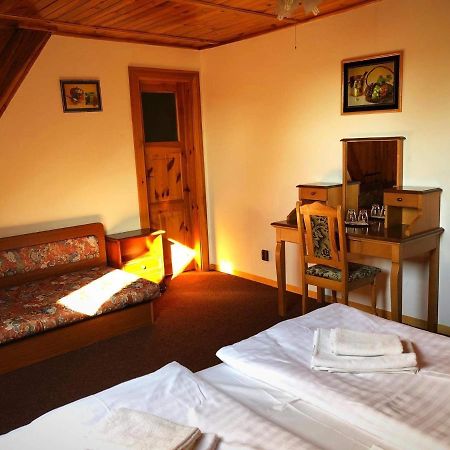 Hostinec Selsky Dvur Zbiroh Bagian luar foto