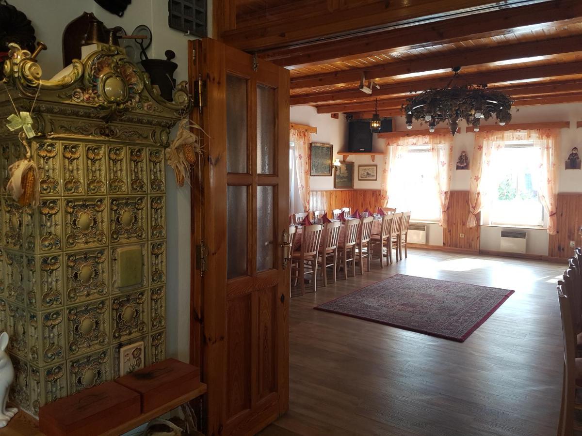 Hostinec Selsky Dvur Zbiroh Bagian luar foto