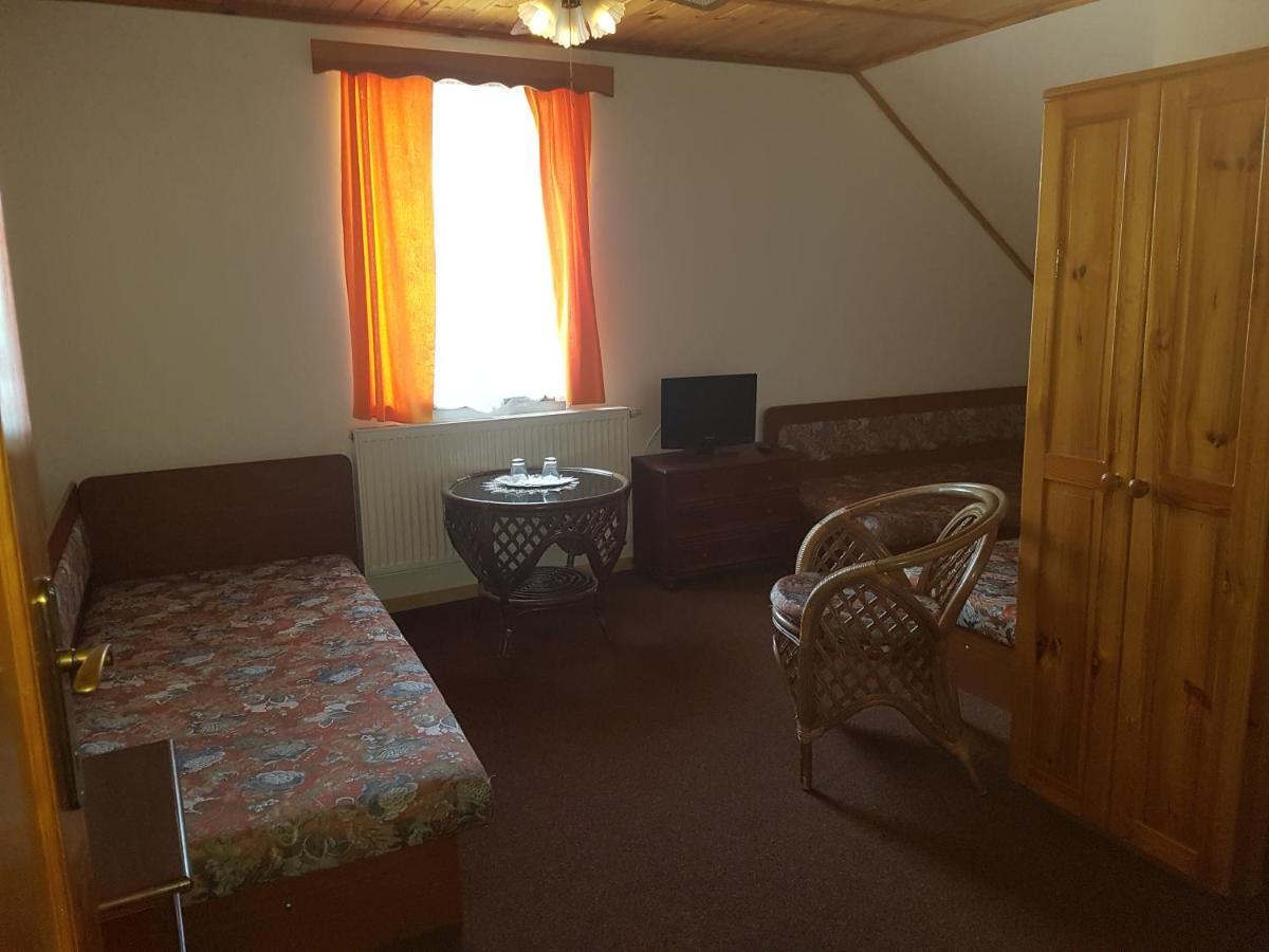 Hostinec Selsky Dvur Zbiroh Bagian luar foto